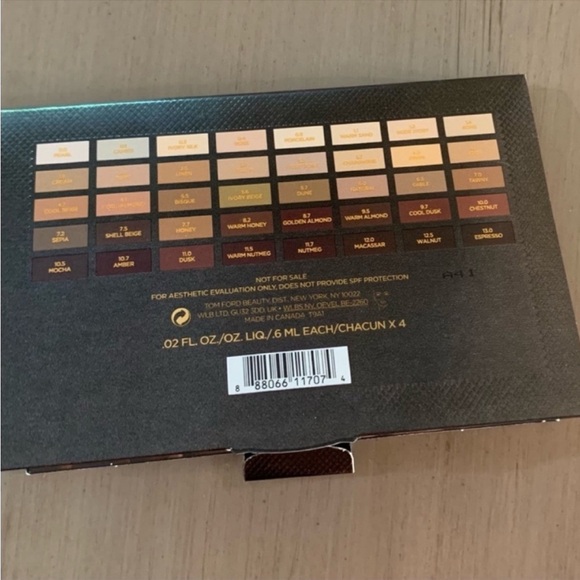 NWT
TOM FORD BEAUTY
Tom Ford SHADE AND ILLUMINATE SOFT
RADIANCE FOUNDATION - Picture 3 of 4